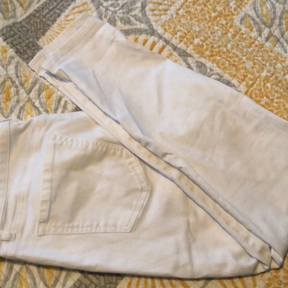 Loft Curvy Skinny white jeans